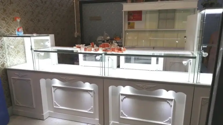 ติดไฟตู้โชว์